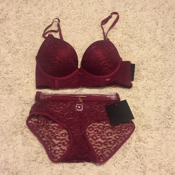 maroon bra panty set